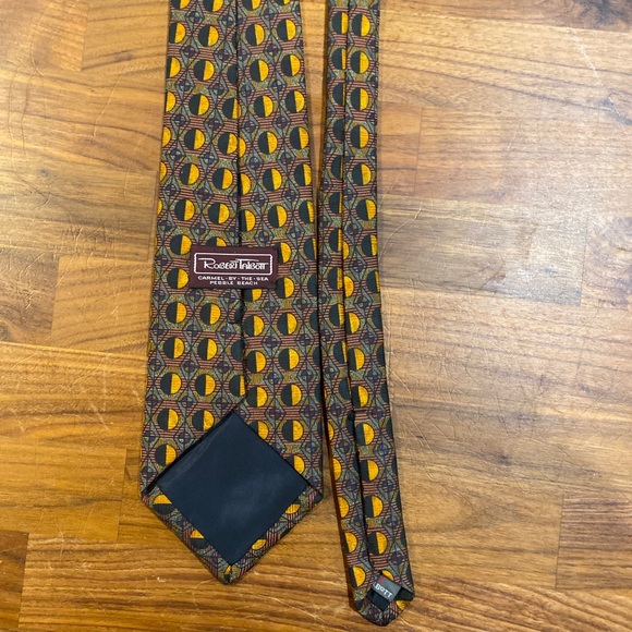 Robert Talbott Tie Carmel By the Sea Pebble Beach yellow and‎ Brown Silk Tie - Picture 4 of 4